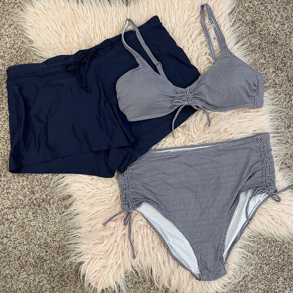 Swim suit